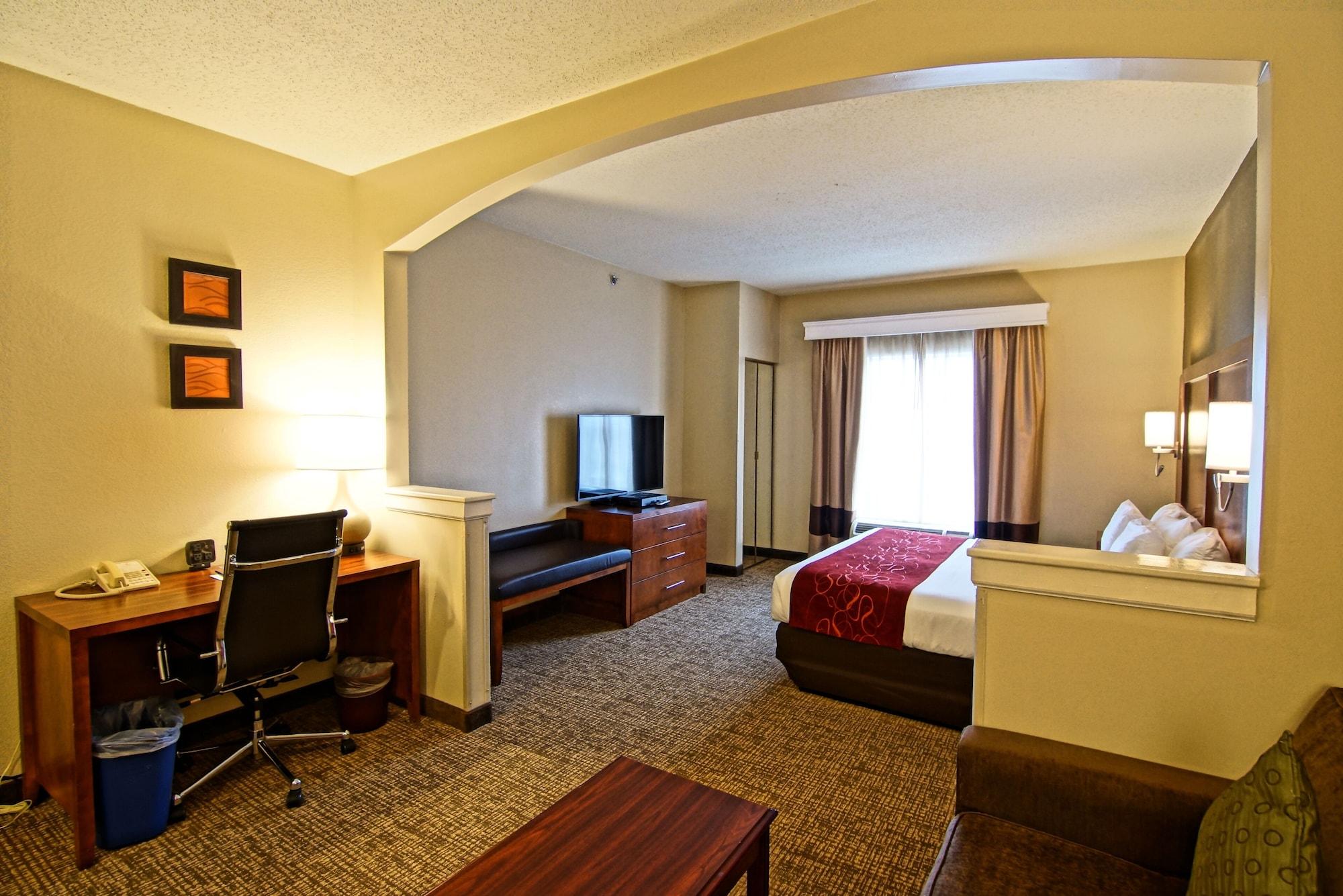 Comfort Suites Near University North Brunswick Bagian luar foto